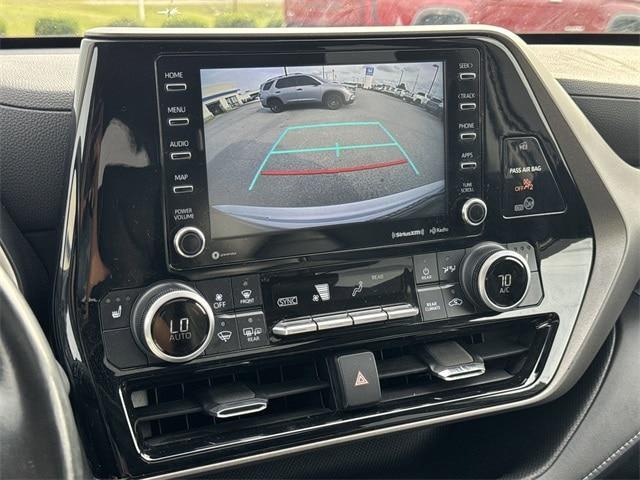 used 2021 Toyota Highlander car, priced at $29,474