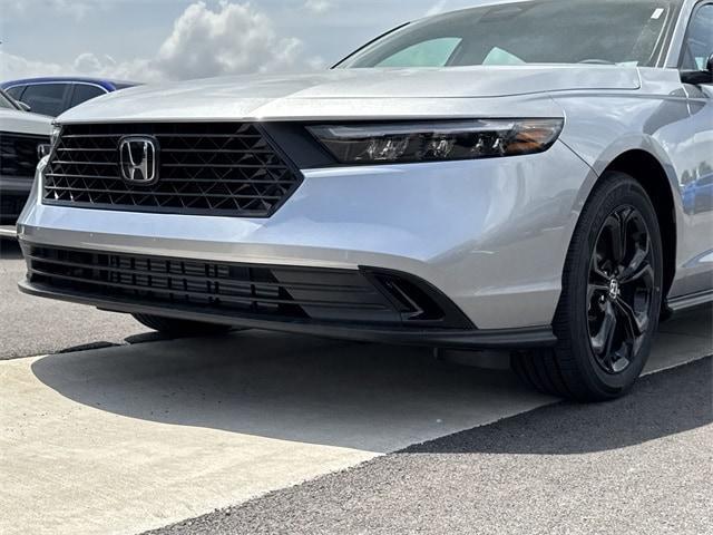 new 2025 Honda Accord car, priced at $31,076