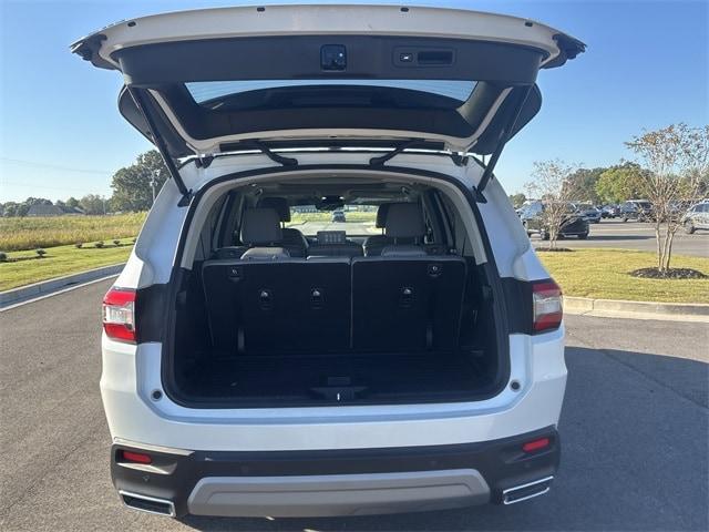 used 2025 Honda Pilot car, priced at $48,783