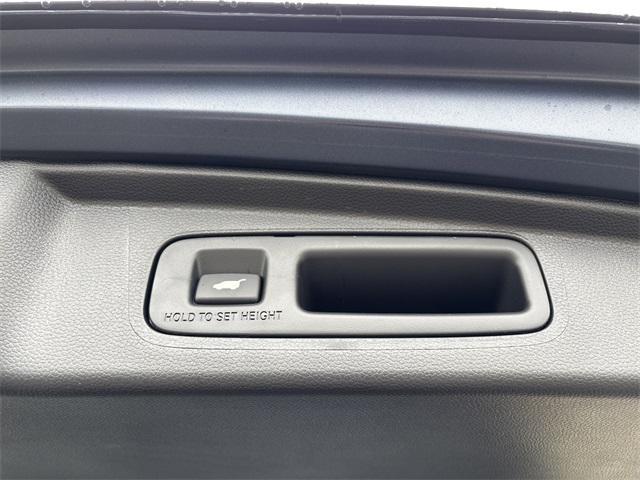 new 2026 Honda CR-V Hybrid car, priced at $39,372