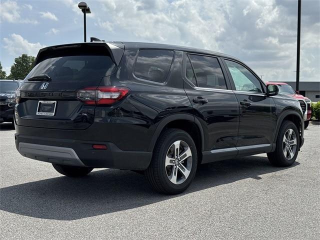 new 2025 Honda Pilot car, priced at $46,109