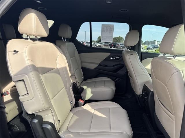 used 2023 Chevrolet Traverse car, priced at $31,610