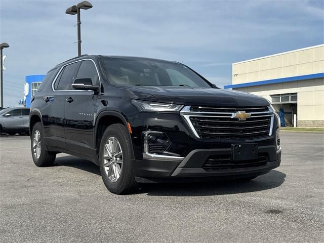 used 2023 Chevrolet Traverse car, priced at $31,610