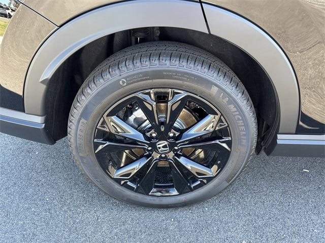 new 2026 Honda CR-V Hybrid car, priced at $42,772