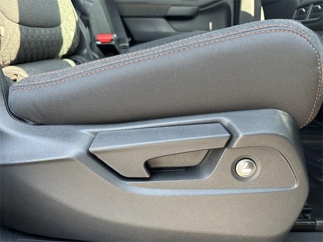 new 2025 Honda Pilot car, priced at $42,750