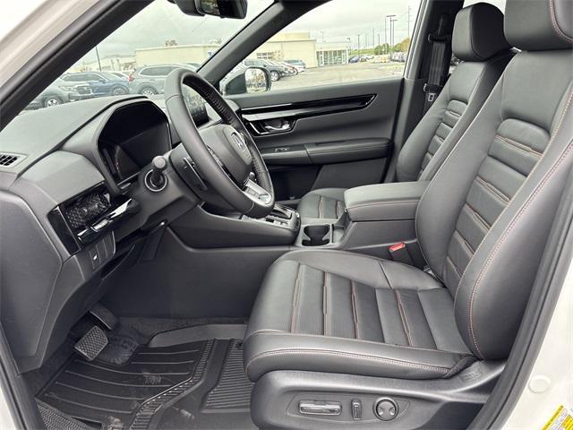 new 2026 Honda CR-V Hybrid car, priced at $43,272