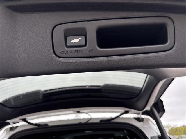 new 2026 Honda CR-V Hybrid car, priced at $43,272