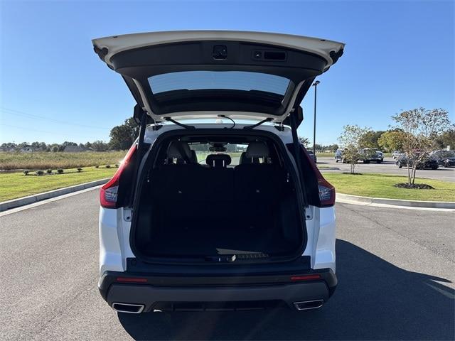 new 2026 Honda CR-V Hybrid car, priced at $43,272