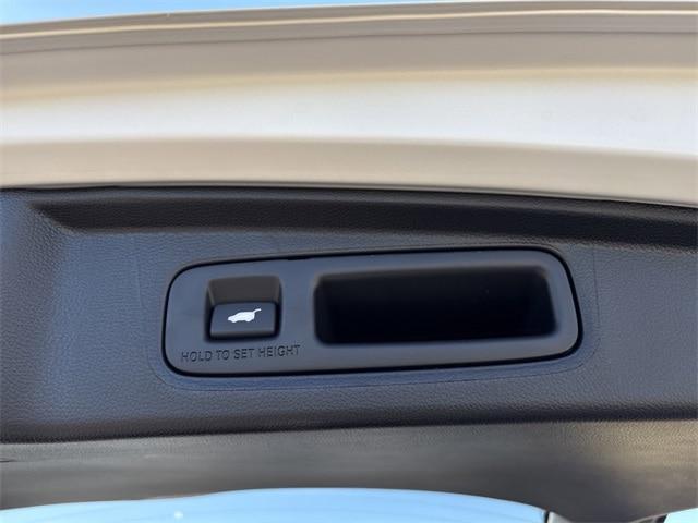 new 2026 Honda CR-V Hybrid car, priced at $43,272