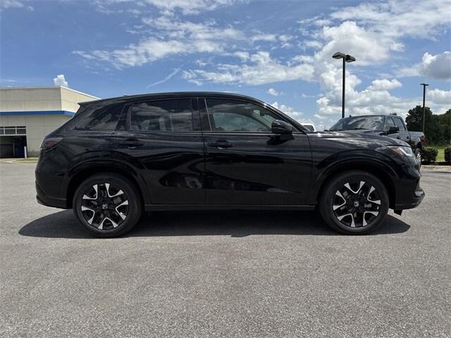 new 2026 Honda HR-V car, priced at $32,945