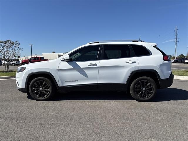 used 2021 Jeep Cherokee car, priced at $17,027