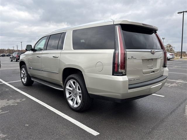 used 2016 Cadillac Escalade ESV car, priced at $22,720