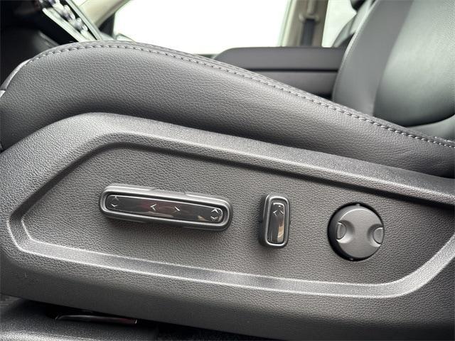 new 2025 Honda Pilot car, priced at $46,050