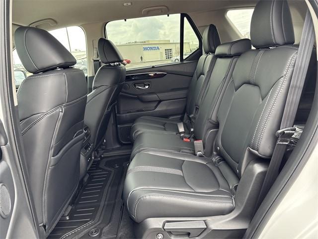 new 2025 Honda Pilot car, priced at $46,050