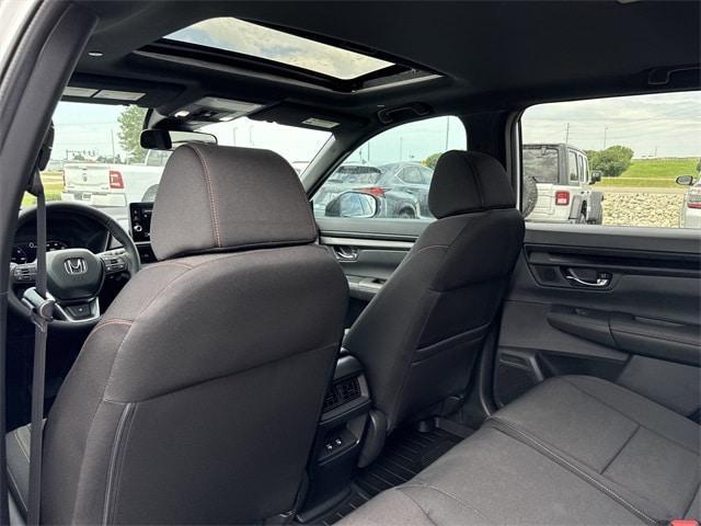 new 2026 Honda CR-V Hybrid car, priced at $39,837
