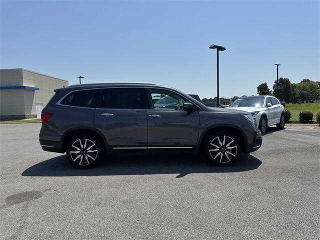 used 2021 Honda Pilot car, priced at $27,065