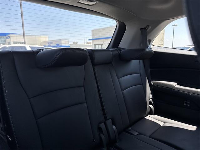 used 2021 Honda Pilot car, priced at $27,065