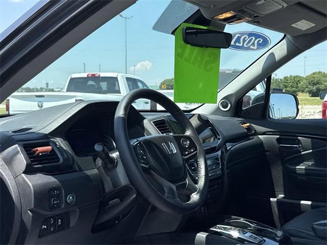 used 2021 Honda Pilot car, priced at $27,065
