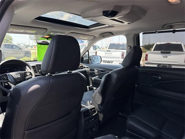 used 2021 Honda Pilot car, priced at $27,065