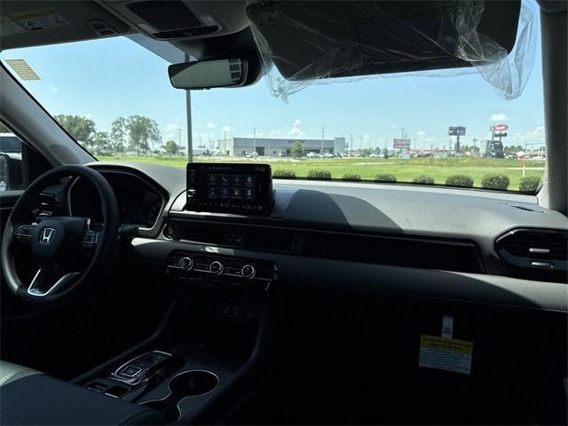 new 2025 Honda Pilot car, priced at $46,555