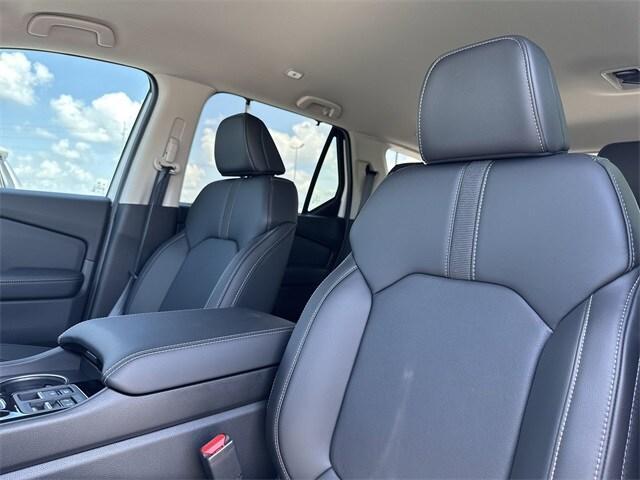 new 2025 Honda Pilot car, priced at $46,555