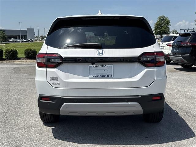 new 2025 Honda Pilot car, priced at $46,555