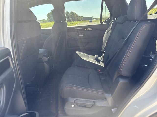new 2025 Honda Pilot car, priced at $43,365