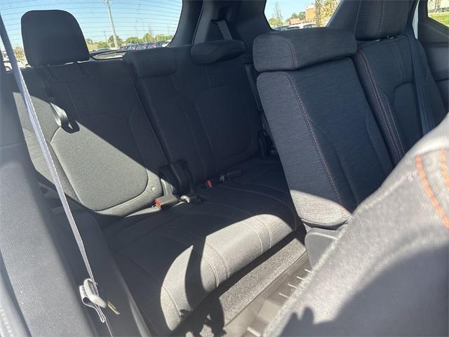 new 2025 Honda Pilot car, priced at $43,365