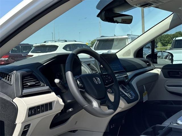 new 2025 Honda Odyssey car, priced at $43,243
