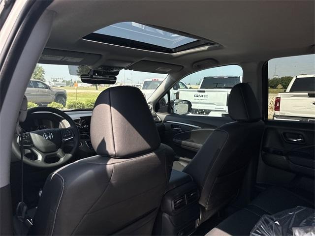 new 2025 Honda Ridgeline car, priced at $42,487