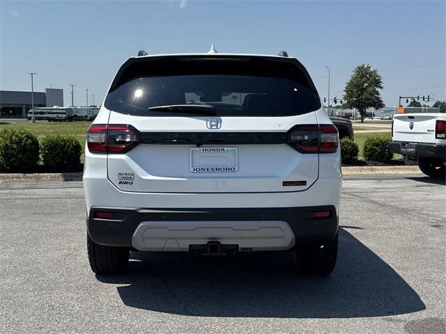 new 2025 Honda Pilot car, priced at $50,323