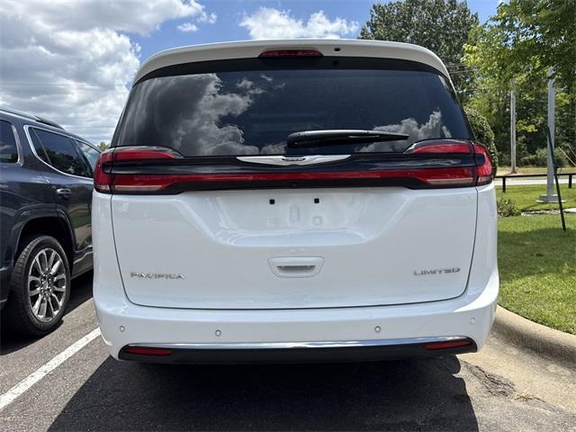 used 2024 Chrysler Pacifica car, priced at $36,722