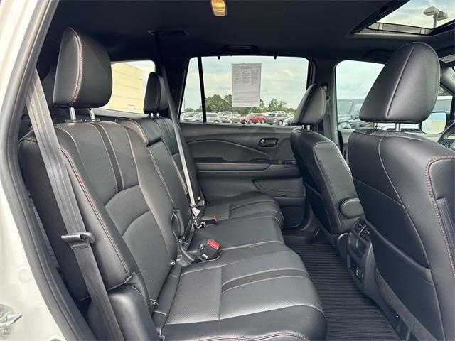 used 2023 Honda Passport car, priced at $29,246