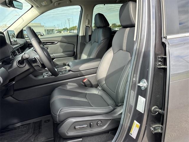 new 2025 Honda Pilot car, priced at $48,804