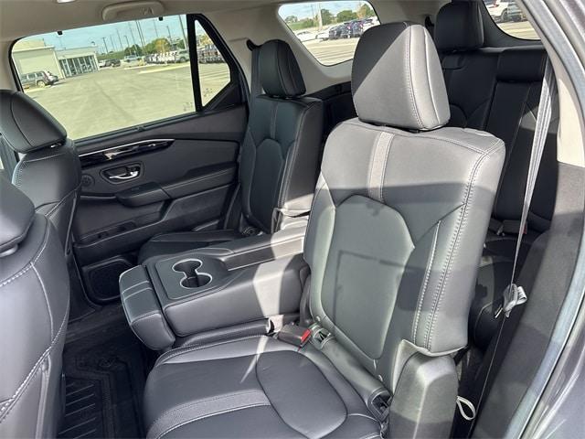 new 2025 Honda Pilot car, priced at $48,804