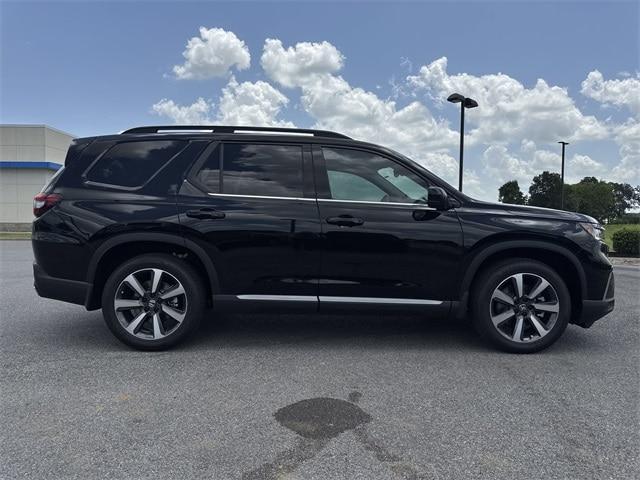new 2025 Honda Pilot car, priced at $53,439