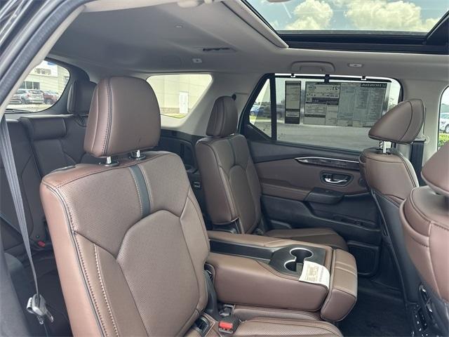 new 2025 Honda Pilot car, priced at $53,439