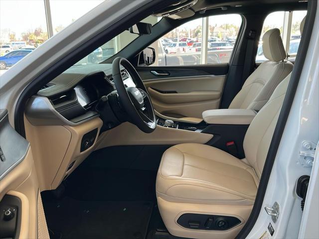 new 2025 Jeep Grand Cherokee L car