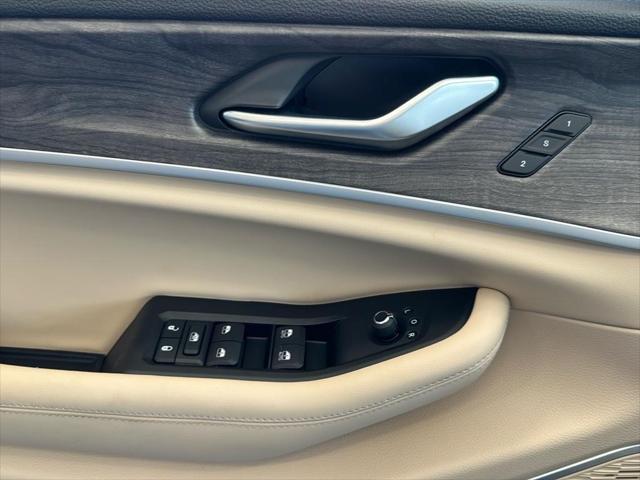 new 2025 Jeep Grand Cherokee L car