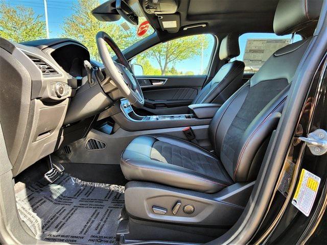 new 2023 Ford Edge car, priced at $39,998