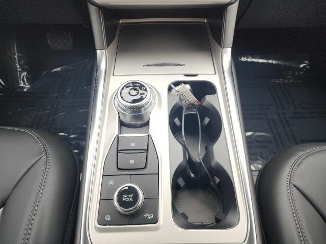 new 2024 Ford Explorer car, priced at $44,381