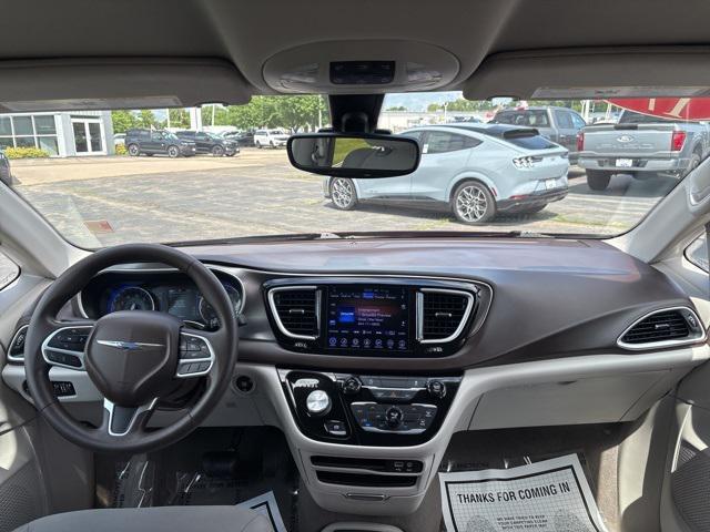 used 2017 Chrysler Pacifica car, priced at $13,494