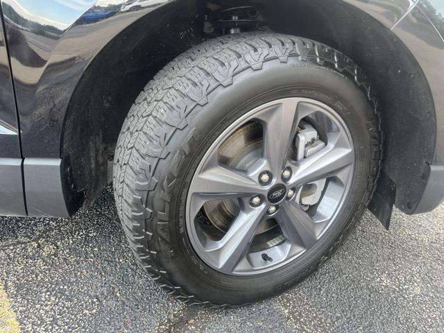 used 2024 Ford Edge car, priced at $29,621