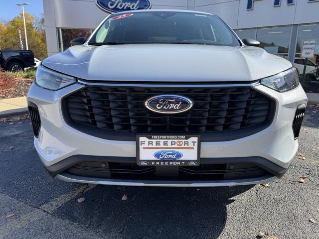 new 2025 Ford Escape car, priced at $31,039