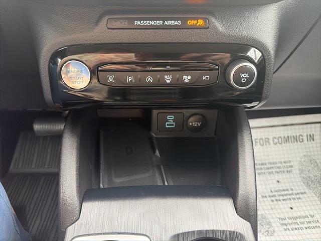used 2023 Ford Escape car, priced at $26,154