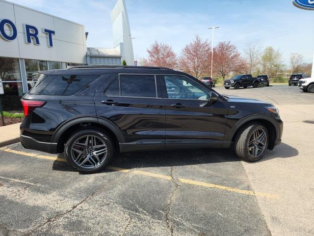 new 2025 Ford Explorer car, priced at $48,437