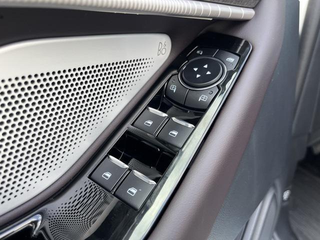 new 2025 Ford Explorer car
