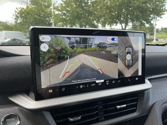 new 2025 Ford Explorer car