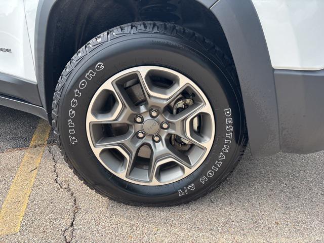 used 2022 Jeep Cherokee car, priced at $26,059