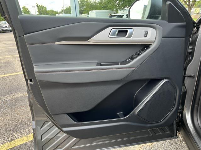new 2025 Ford Explorer car, priced at $45,943
